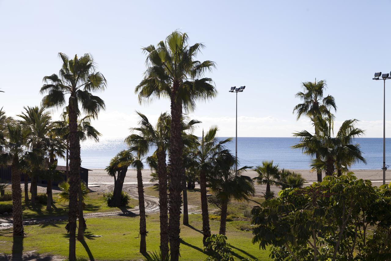 ベナルマデナPuerto Marinaアパートメント エクステリア 写真